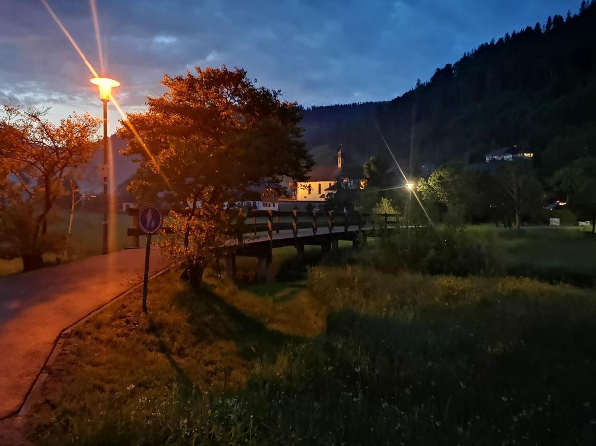 C2 Albmatte-Fewo , Hallenbad Aussenbecken Massagen Nebenan St. Blasien Extérieur photo