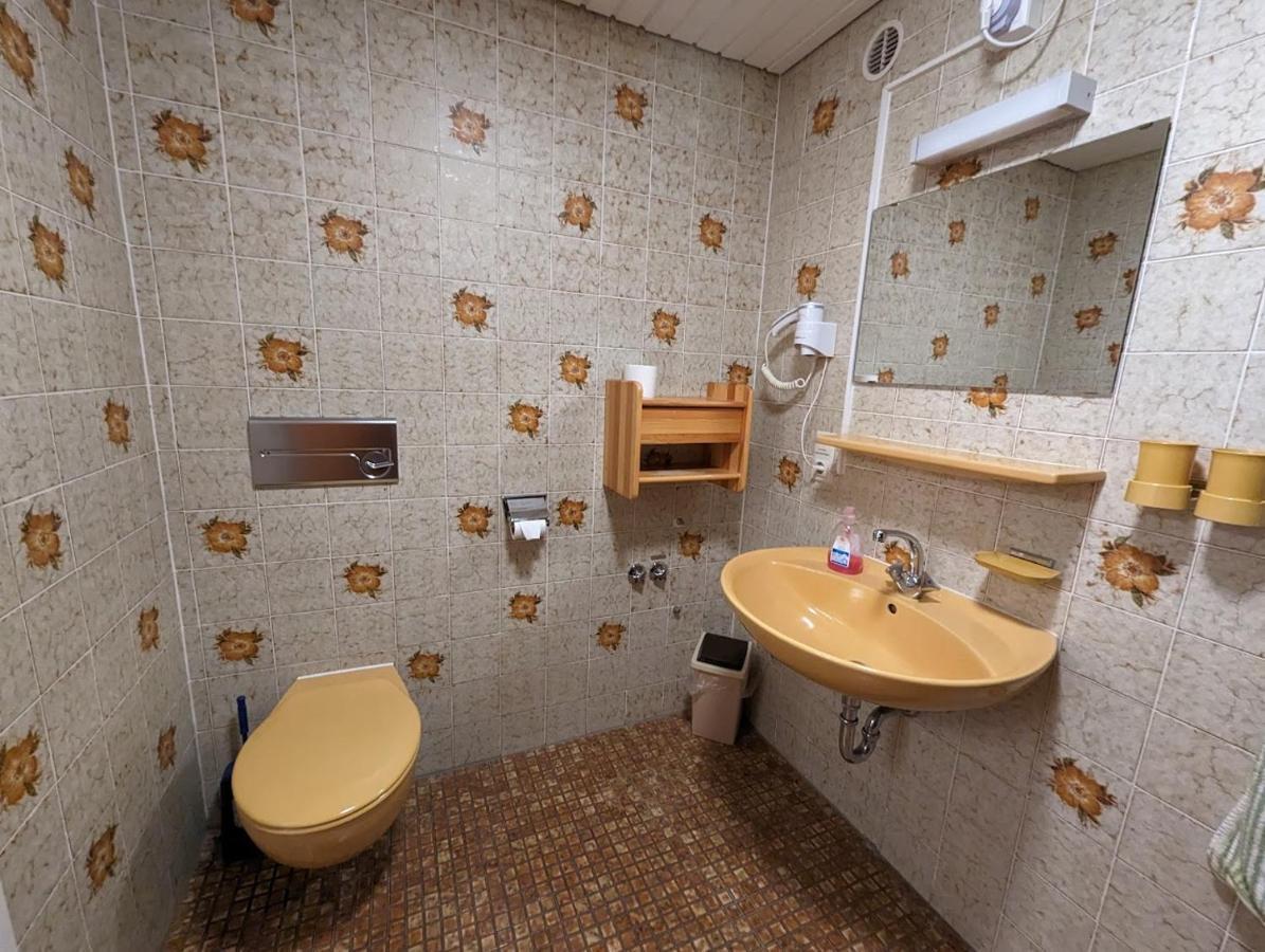 C2 Albmatte-Fewo , Hallenbad Aussenbecken Massagen Nebenan St. Blasien Extérieur photo